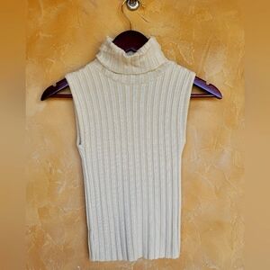 Turtle Neck Sleeveless Beige Netural Form Fitting  Top. Size XS/S Vintage 90s